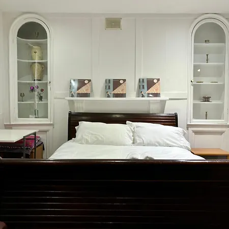 Stay In Bloomsbury